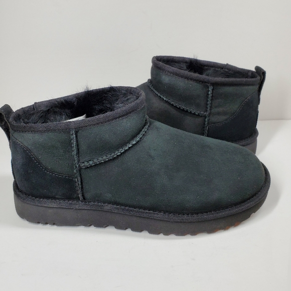 New UGG Classic Ultra Mini Black Shearling Boots - Picture 2 of 11